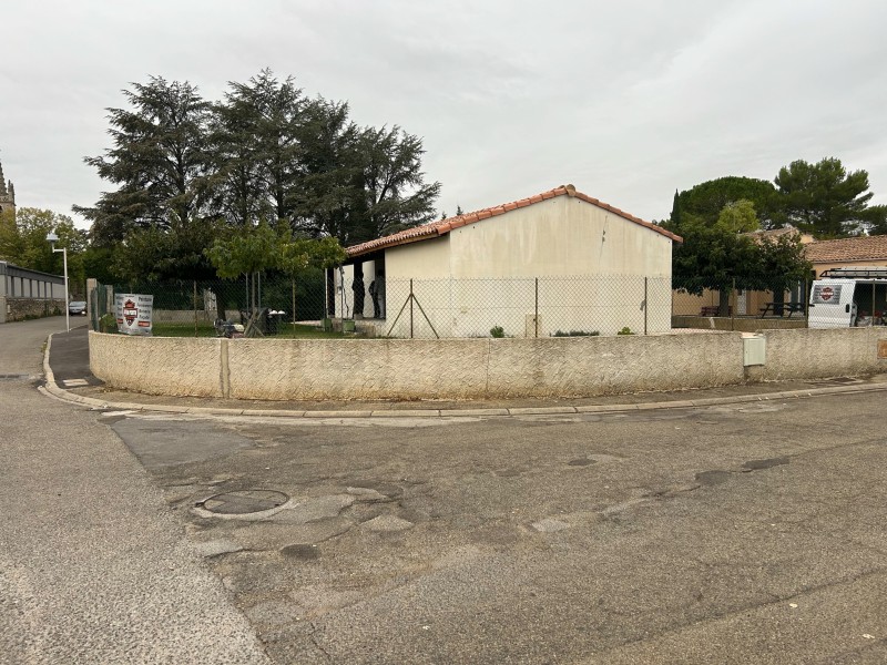 Entreprise de peinture Nîmes : professionnel pour réalisation de ravalement de façade dans le Gard