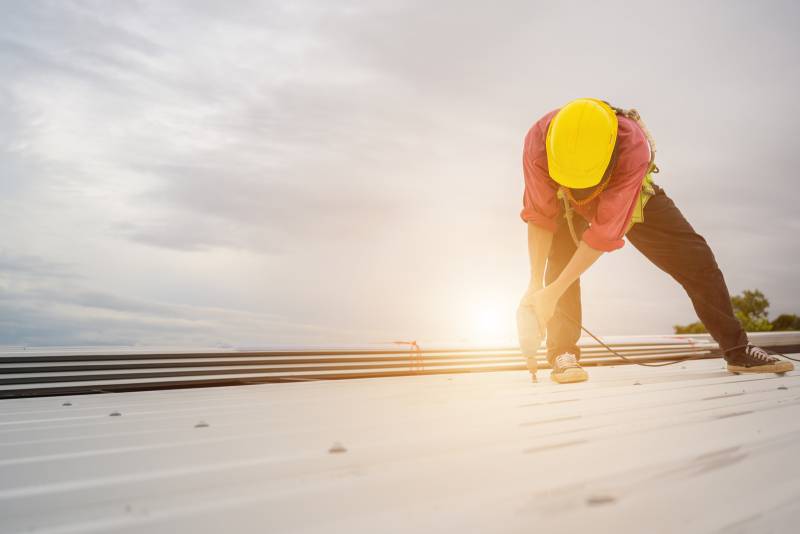 Entreprise de Traitement Hydrofuge de Toiture pour l'Imperméabilisation des Tuiles d'une Maison sur Montpellier