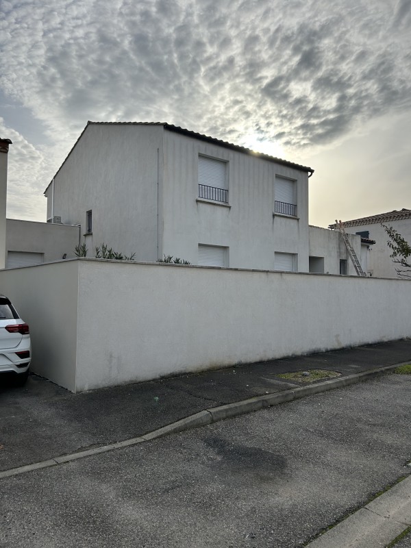  ravalement de façade par un professionnel artisan peintre à Avignon 